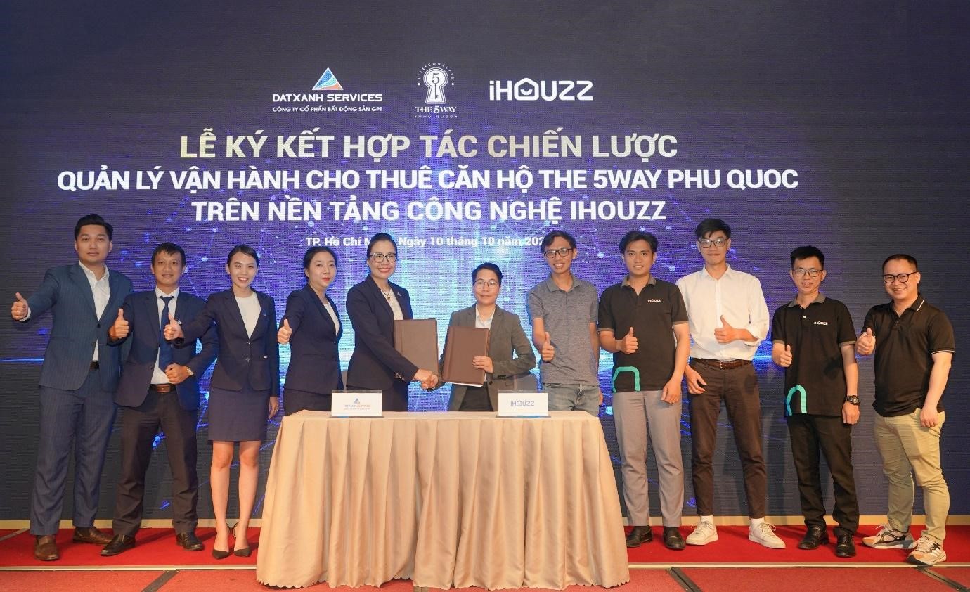 Lễ ký kết hợp tác chiến lược quản lý vận hành cho thuê căn hộ The 5Way Phu Quoc trên nền tảng công nghệ iHouzz